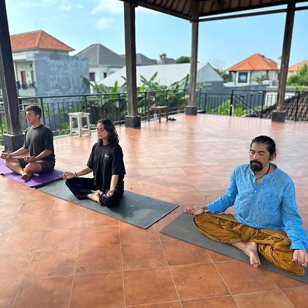 Sanur Diuma Residence Yoga Meditation Retreat And Healing Center מראה חיצוני תמונה