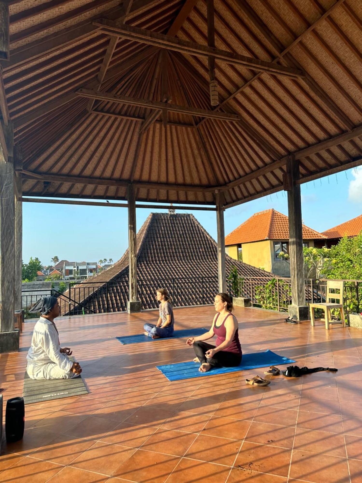 Sanur Diuma Residence Yoga Meditation Retreat And Healing Center מראה חיצוני תמונה