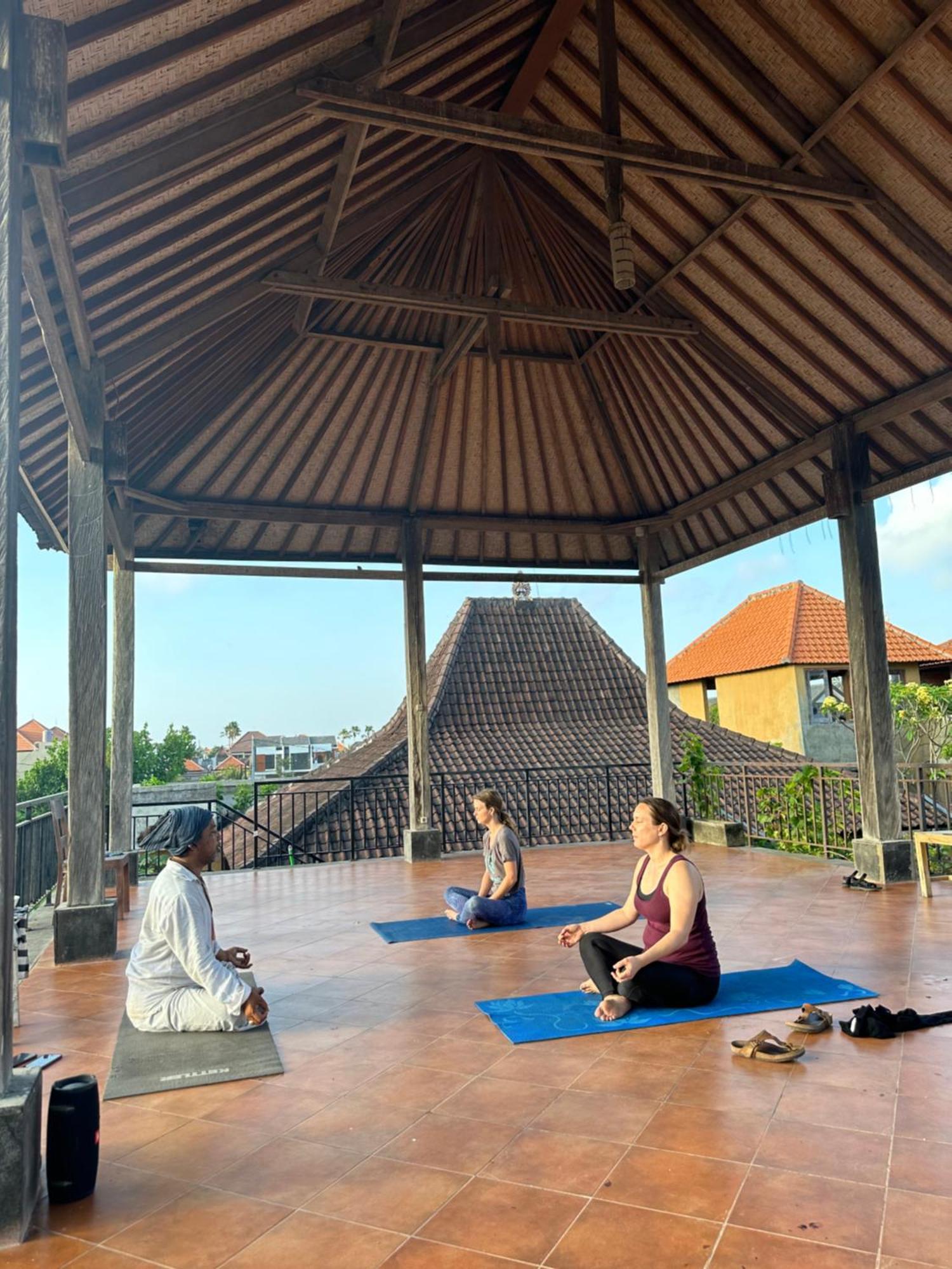Sanur Diuma Residence Yoga Meditation Retreat And Healing Center מראה חיצוני תמונה