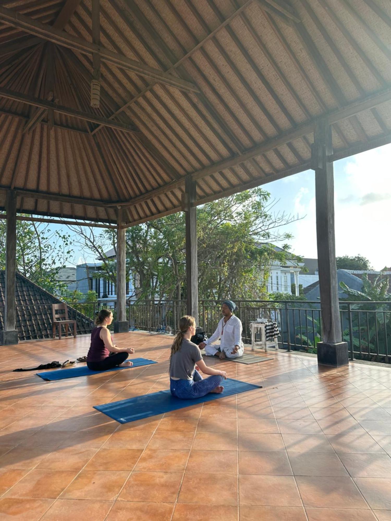 Sanur Diuma Residence Yoga Meditation Retreat And Healing Center מראה חיצוני תמונה