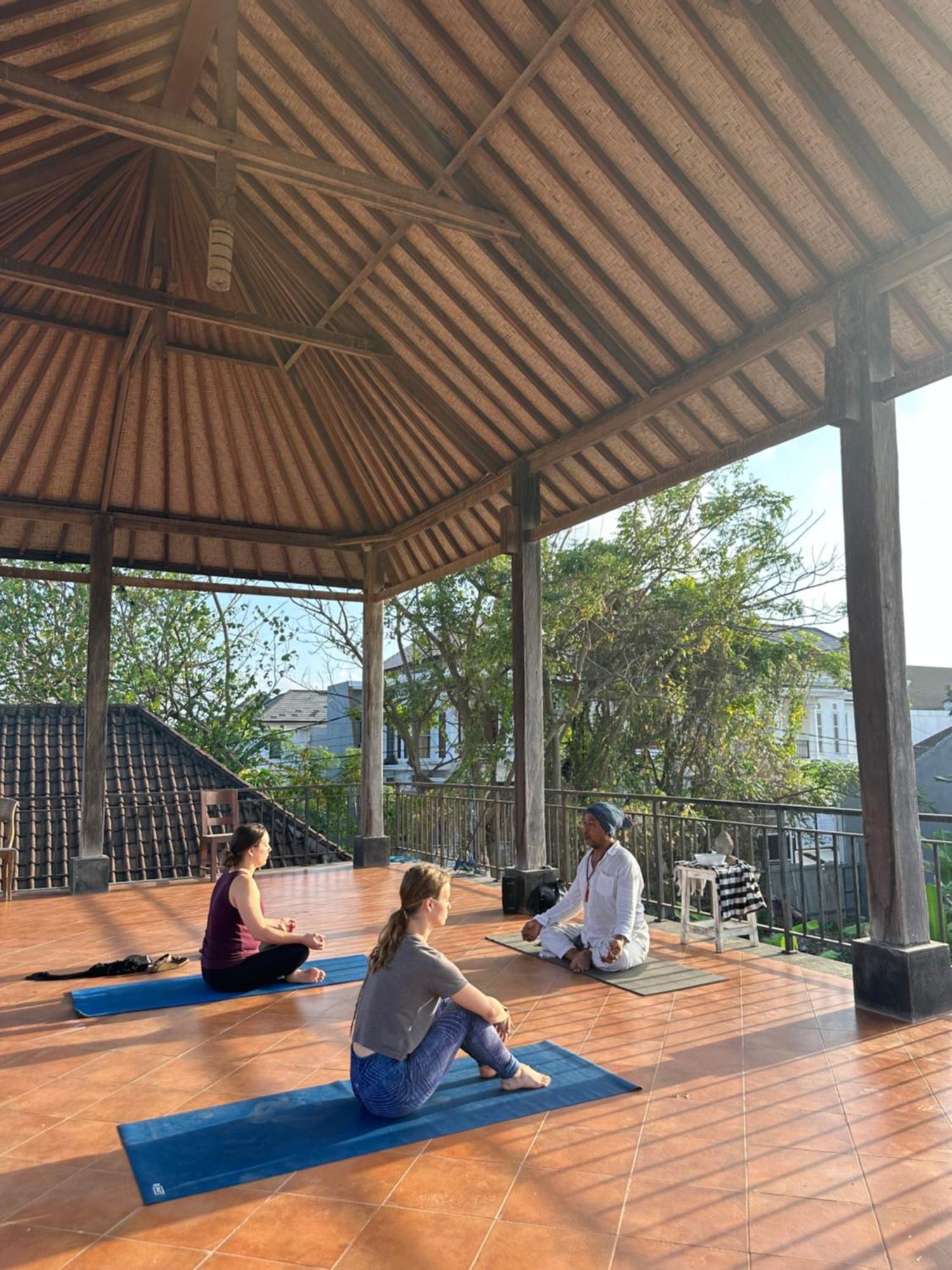 Sanur Diuma Residence Yoga Meditation Retreat And Healing Center מראה חיצוני תמונה