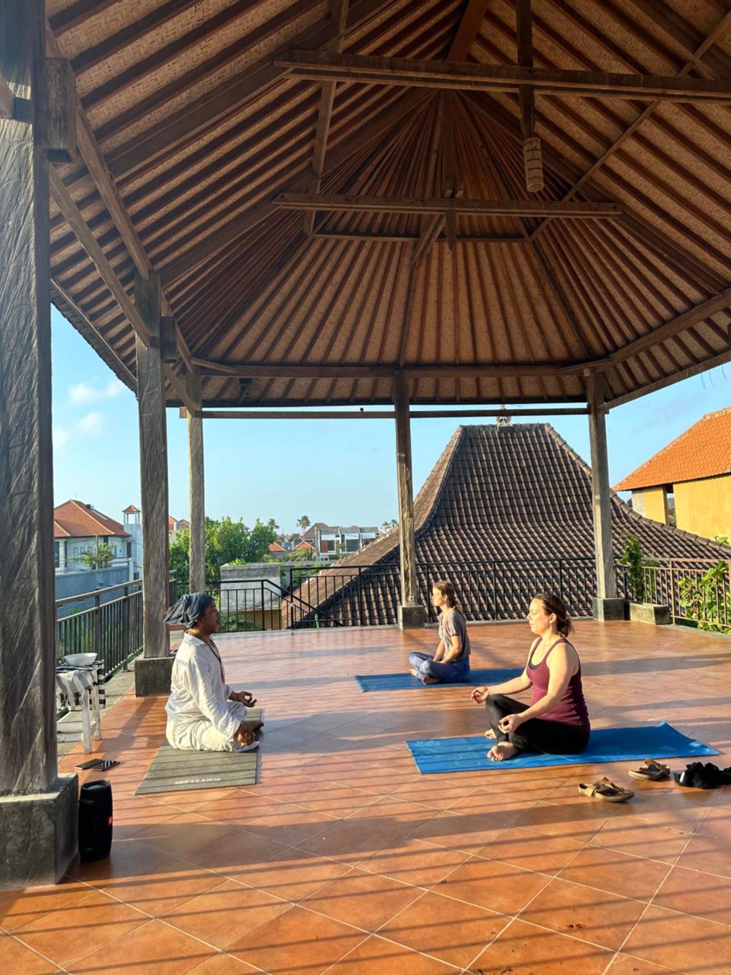 Sanur Diuma Residence Yoga Meditation Retreat And Healing Center מראה חיצוני תמונה