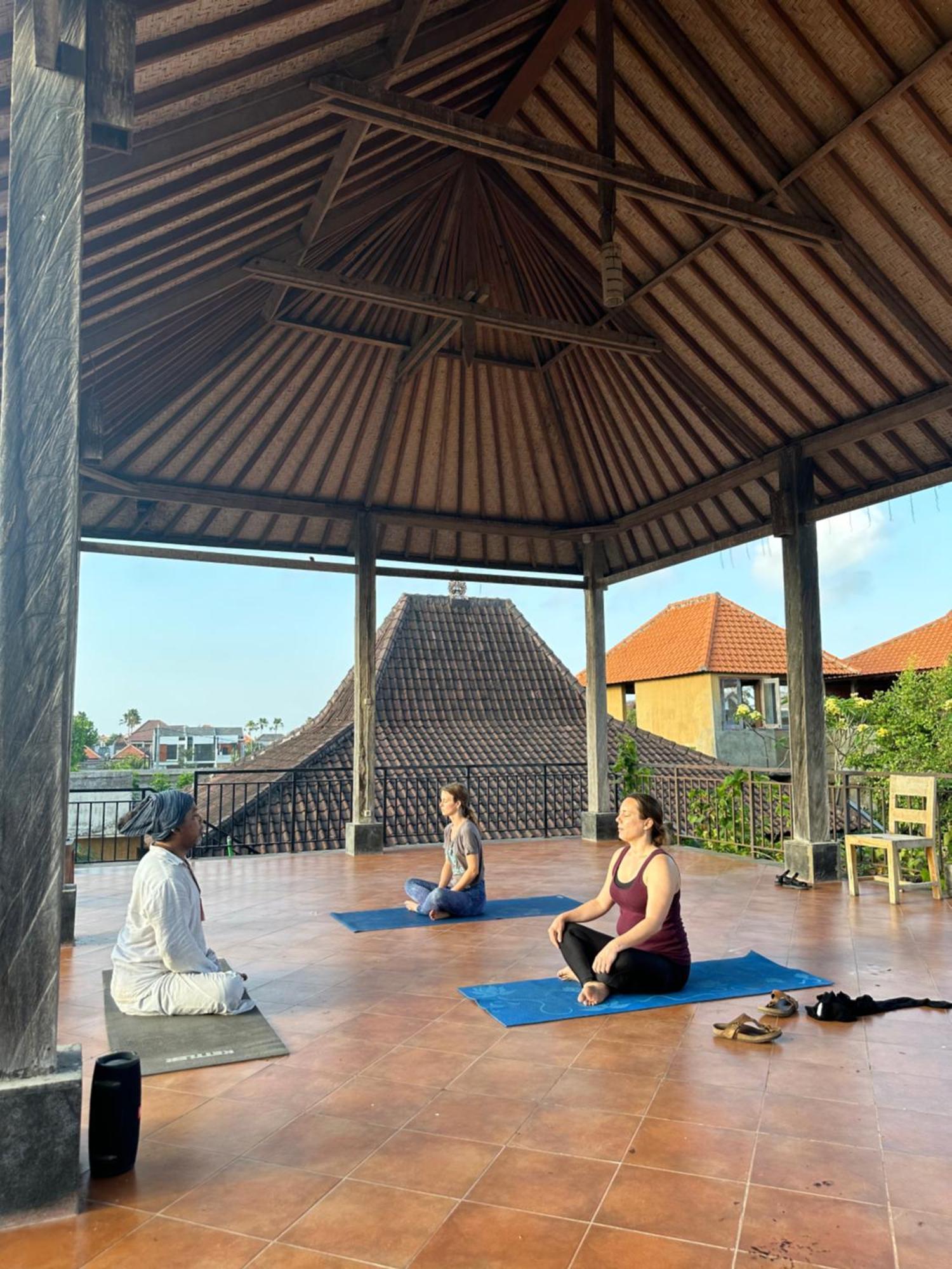 Sanur Diuma Residence Yoga Meditation Retreat And Healing Center מראה חיצוני תמונה